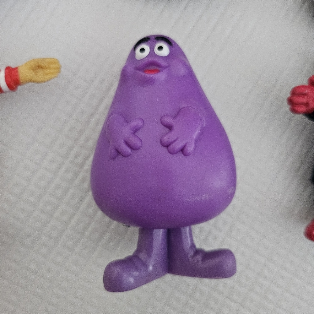 Colorful Character Toy Set - Picture 10 of 11
